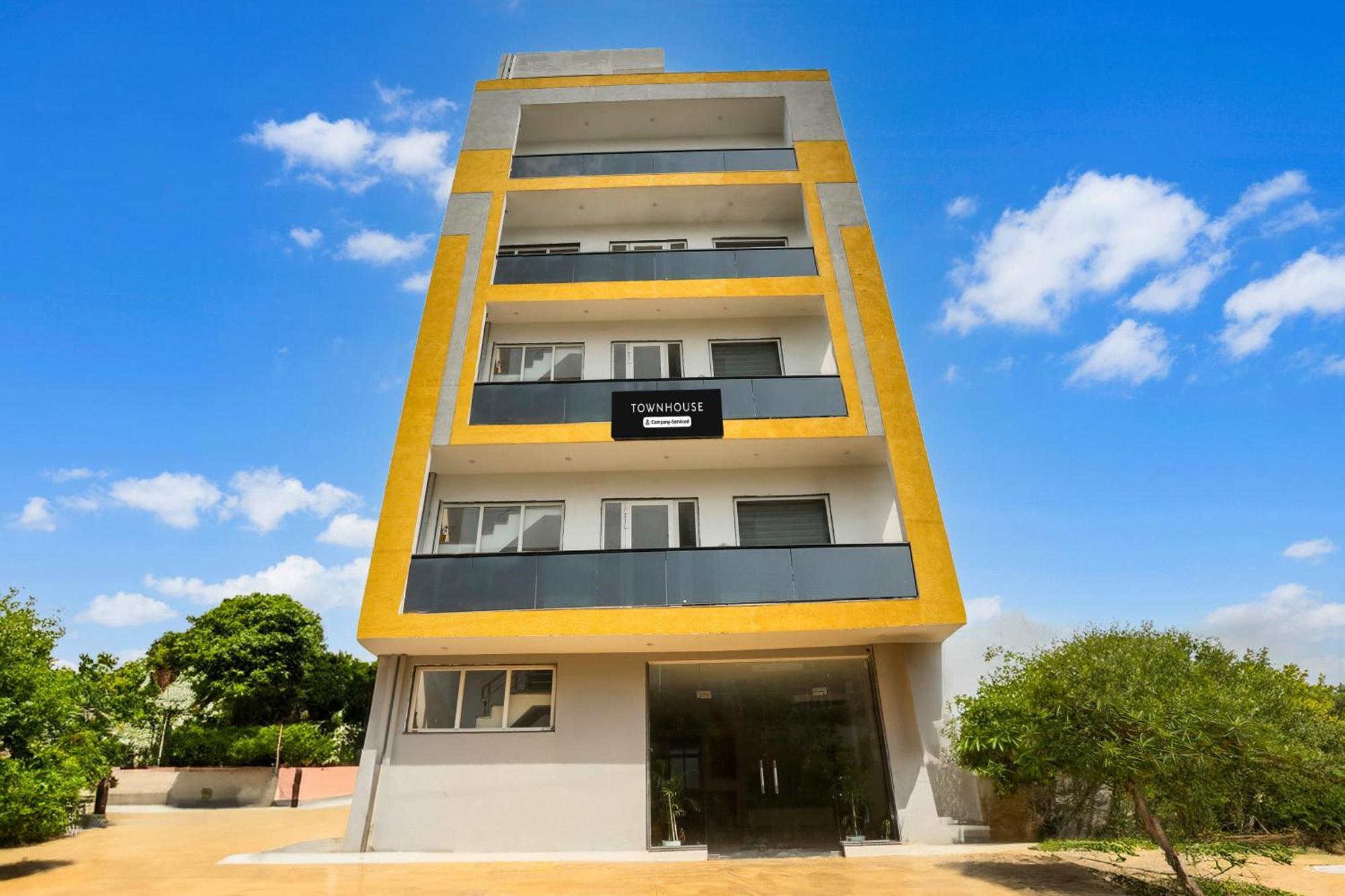 Super Townhouse Sector 69 Gurgaon Otel Dış mekan fotoğraf