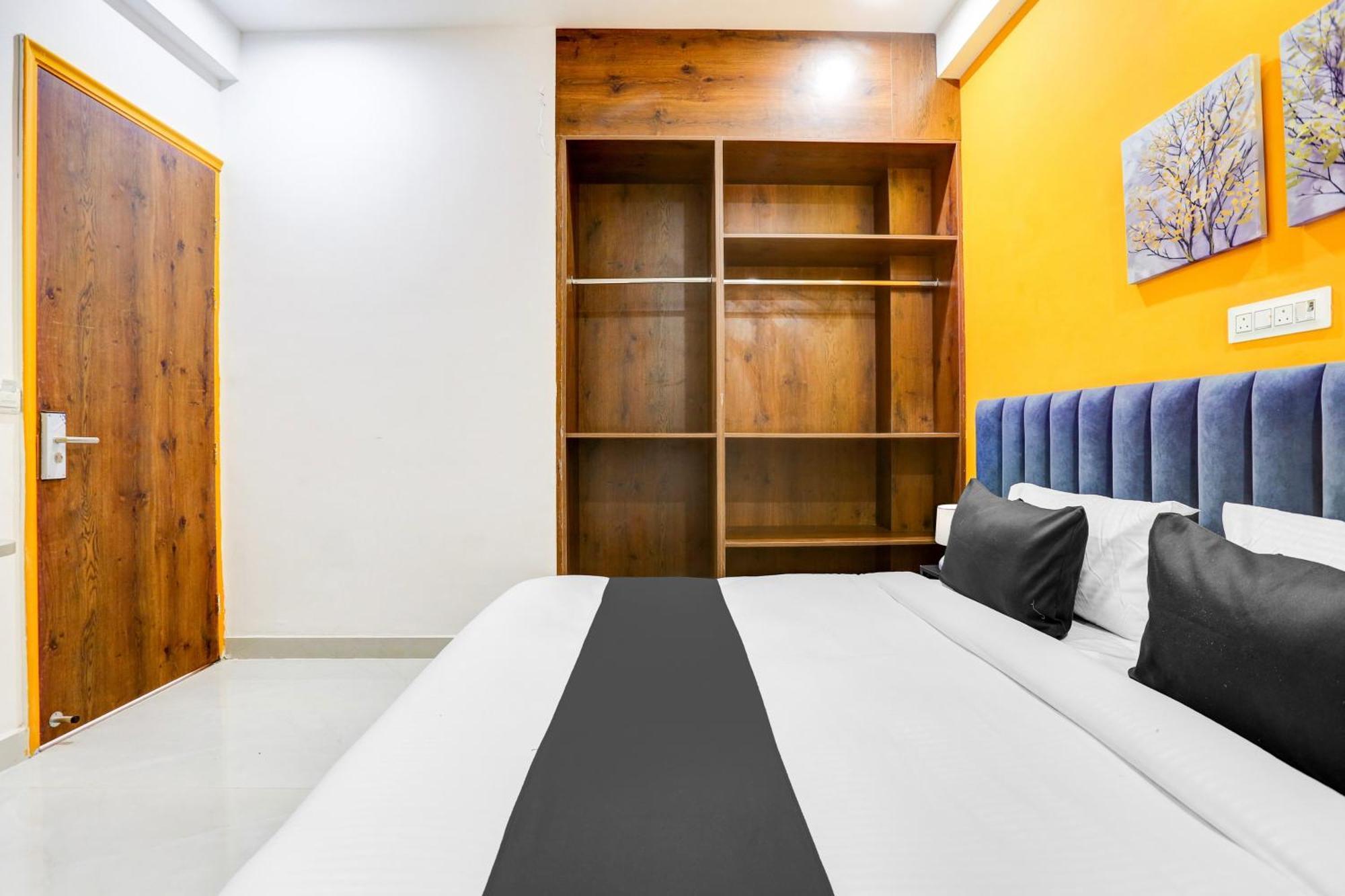 Super Townhouse Sector 69 Gurgaon Otel Dış mekan fotoğraf