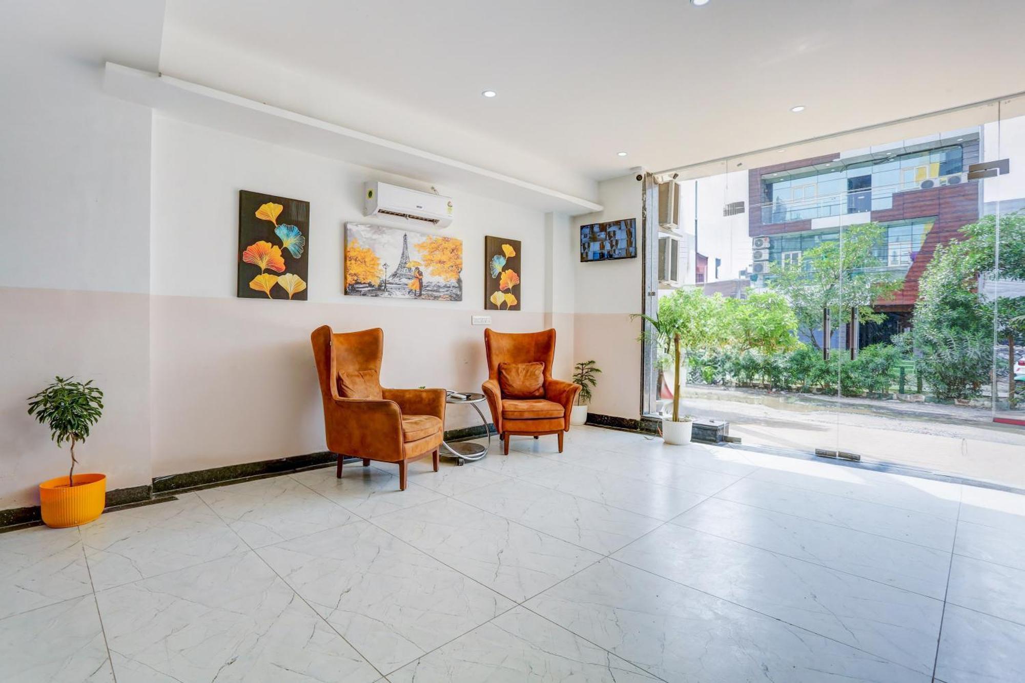 Super Townhouse Sector 69 Gurgaon Otel Dış mekan fotoğraf
