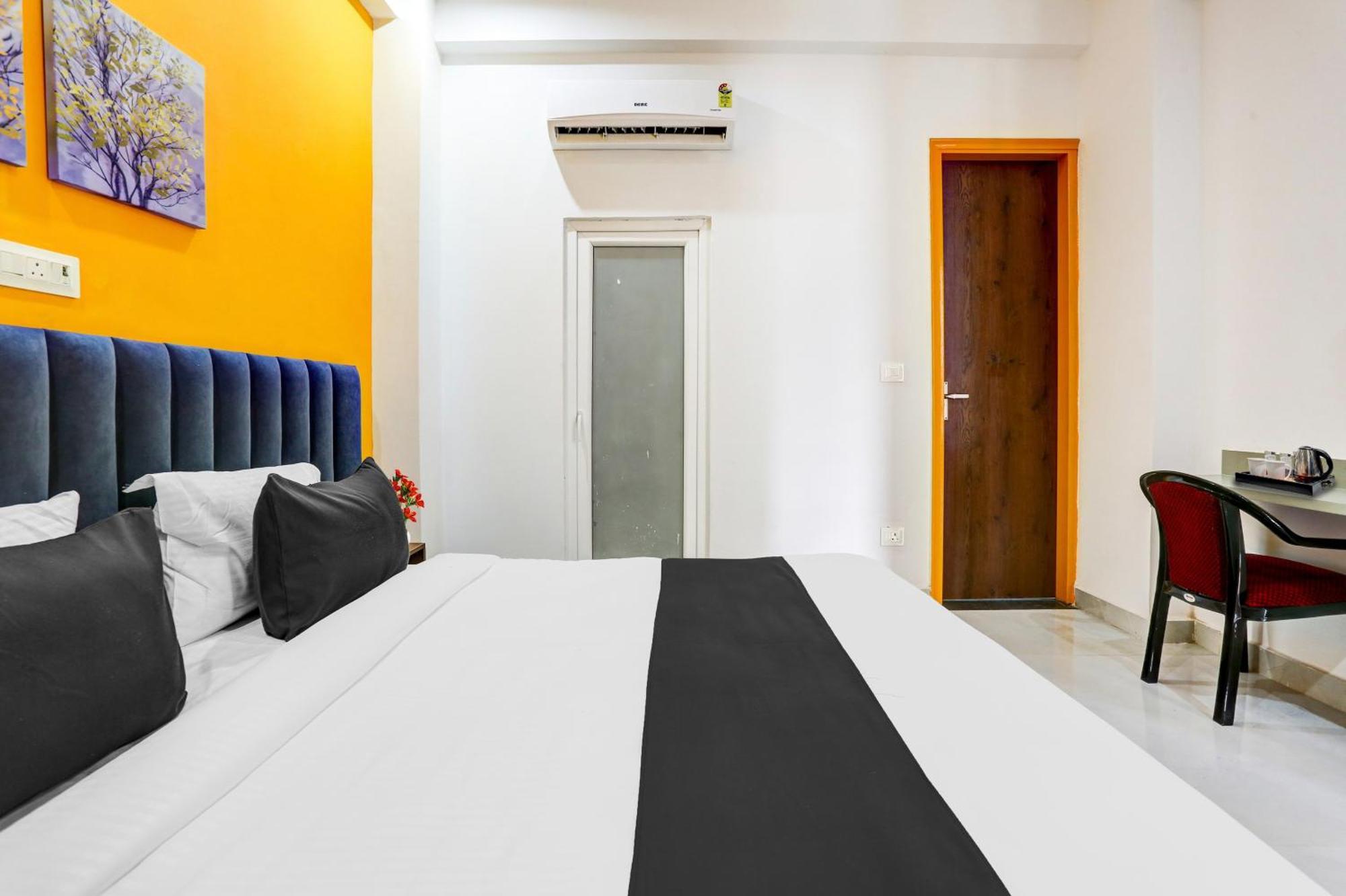 Super Townhouse Sector 69 Gurgaon Otel Dış mekan fotoğraf